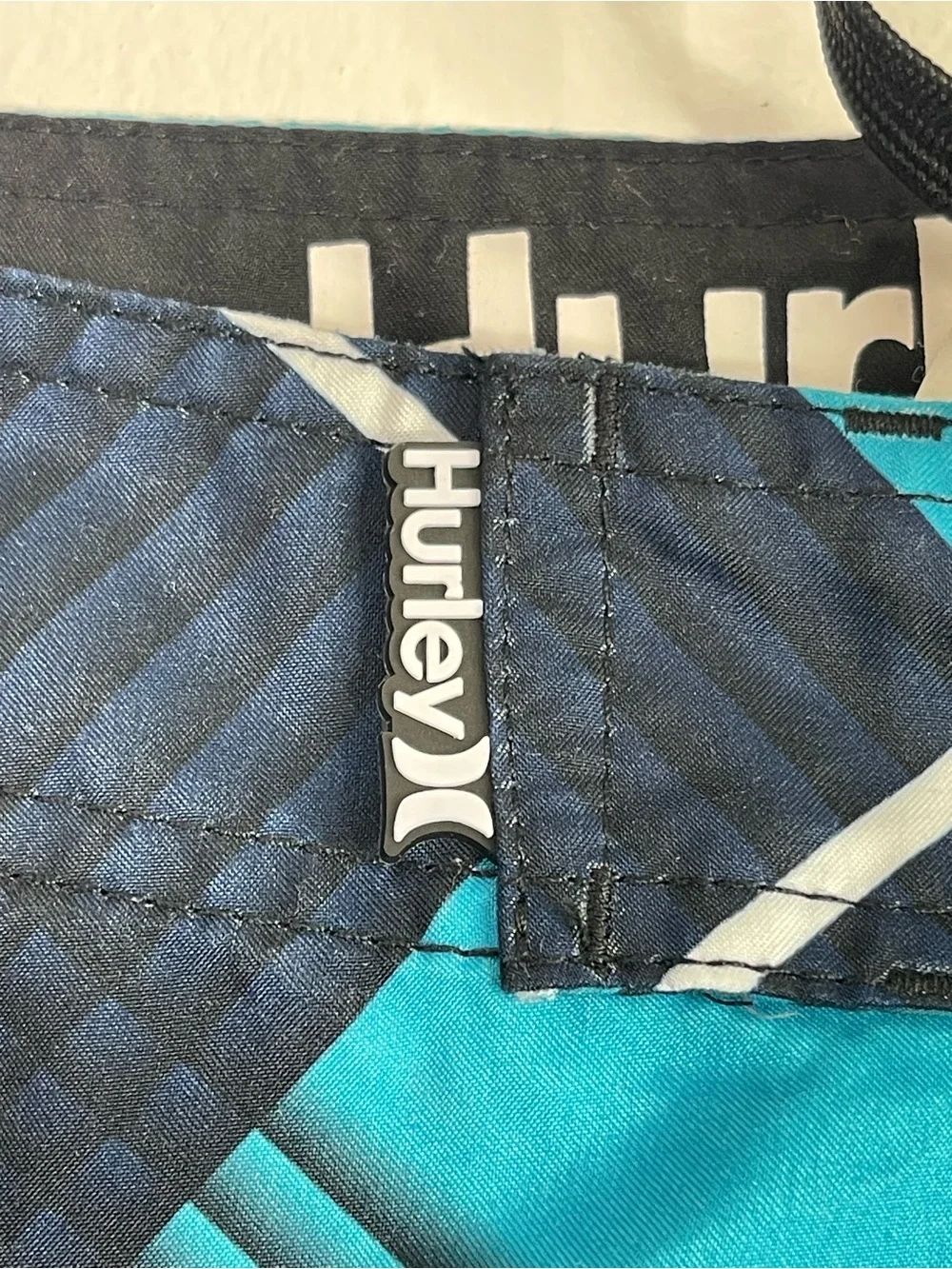 Hurley Men's Boardshorts Size 31 Plaid Gradient Dip Dye Swim Trunks Teal Blue